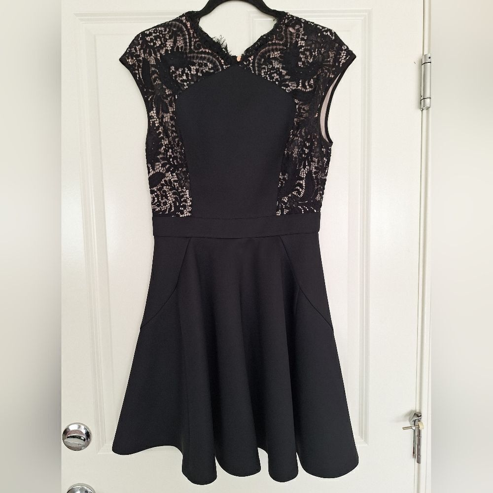 Ted Baker Black lace dress size 2‎
